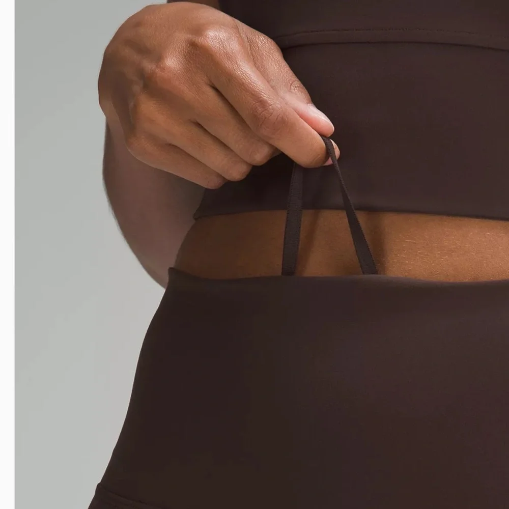 Lululemon Wunder Train Hie Rise Tight w/ Pockets 25” - Espresso - Picture 3 of 6